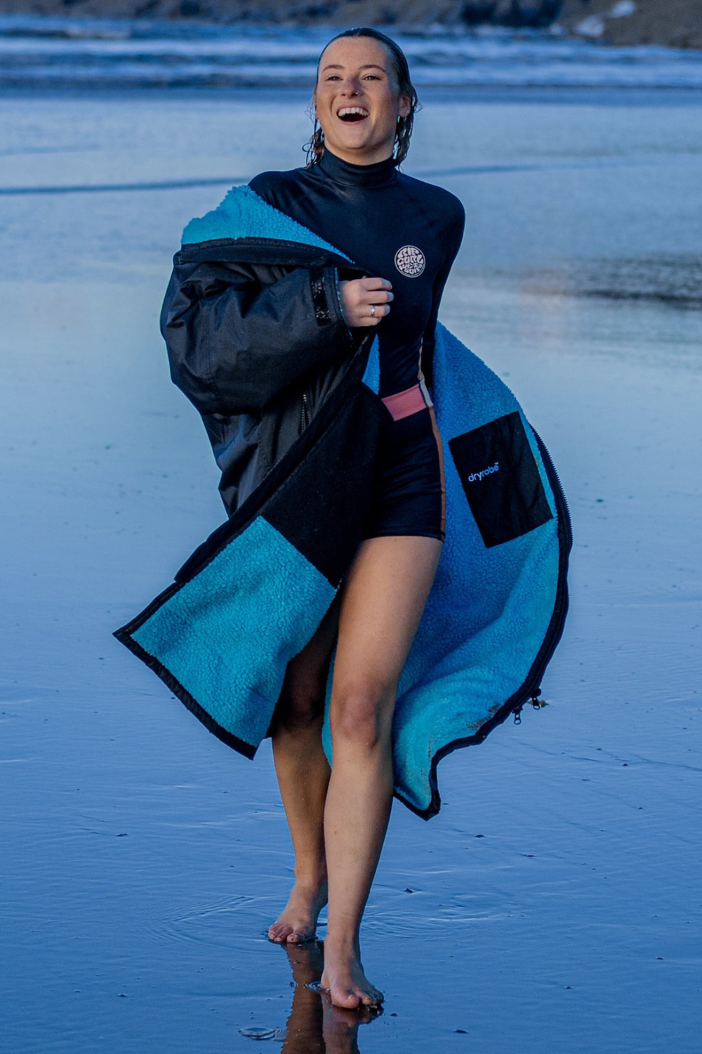 Dryrobe Adults Advance Long Sleeve Changing Robe Black/Blue