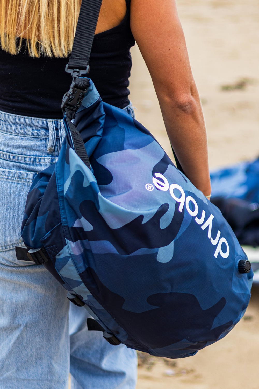 Dryrobe Dryrobe 33L Compression Bag Blue Camouflage