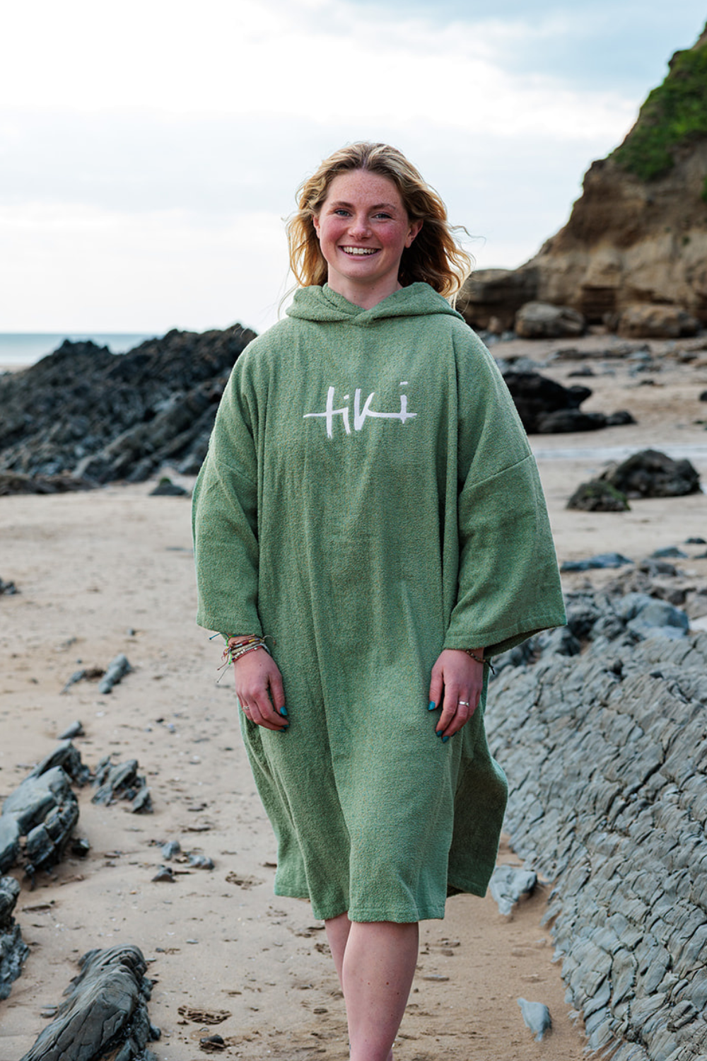 Tiki Adults Hooded Change Robe Sage