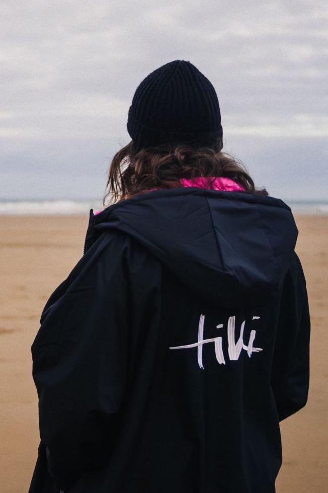 Tiki Tech Robe Black With Pink Lining