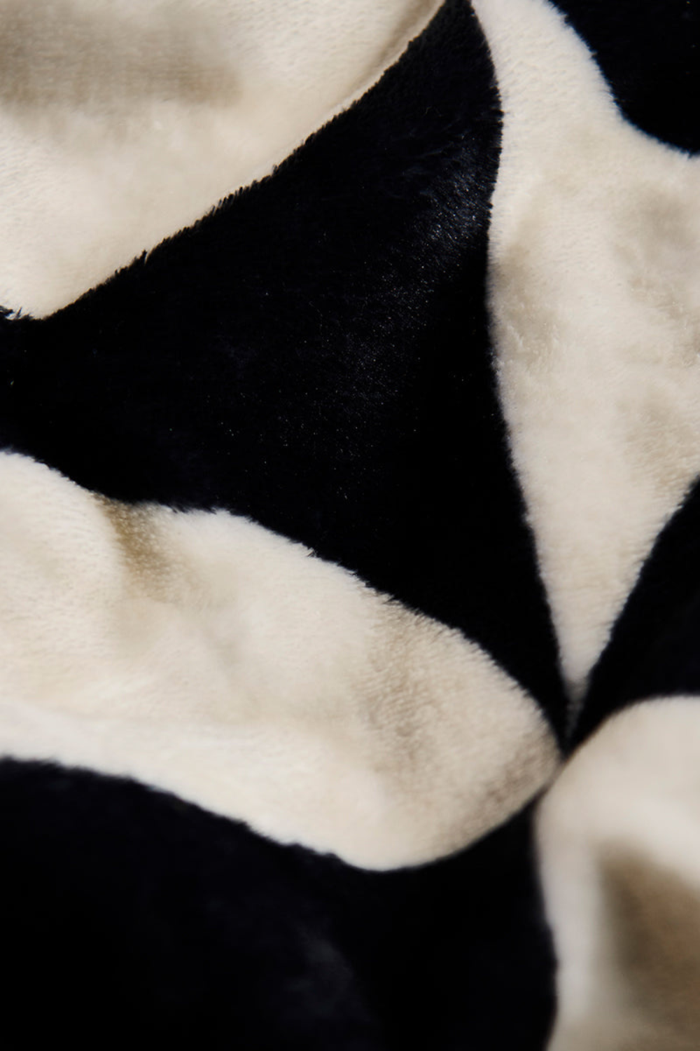 Slowtide Caster Plush Throw Blanket Black