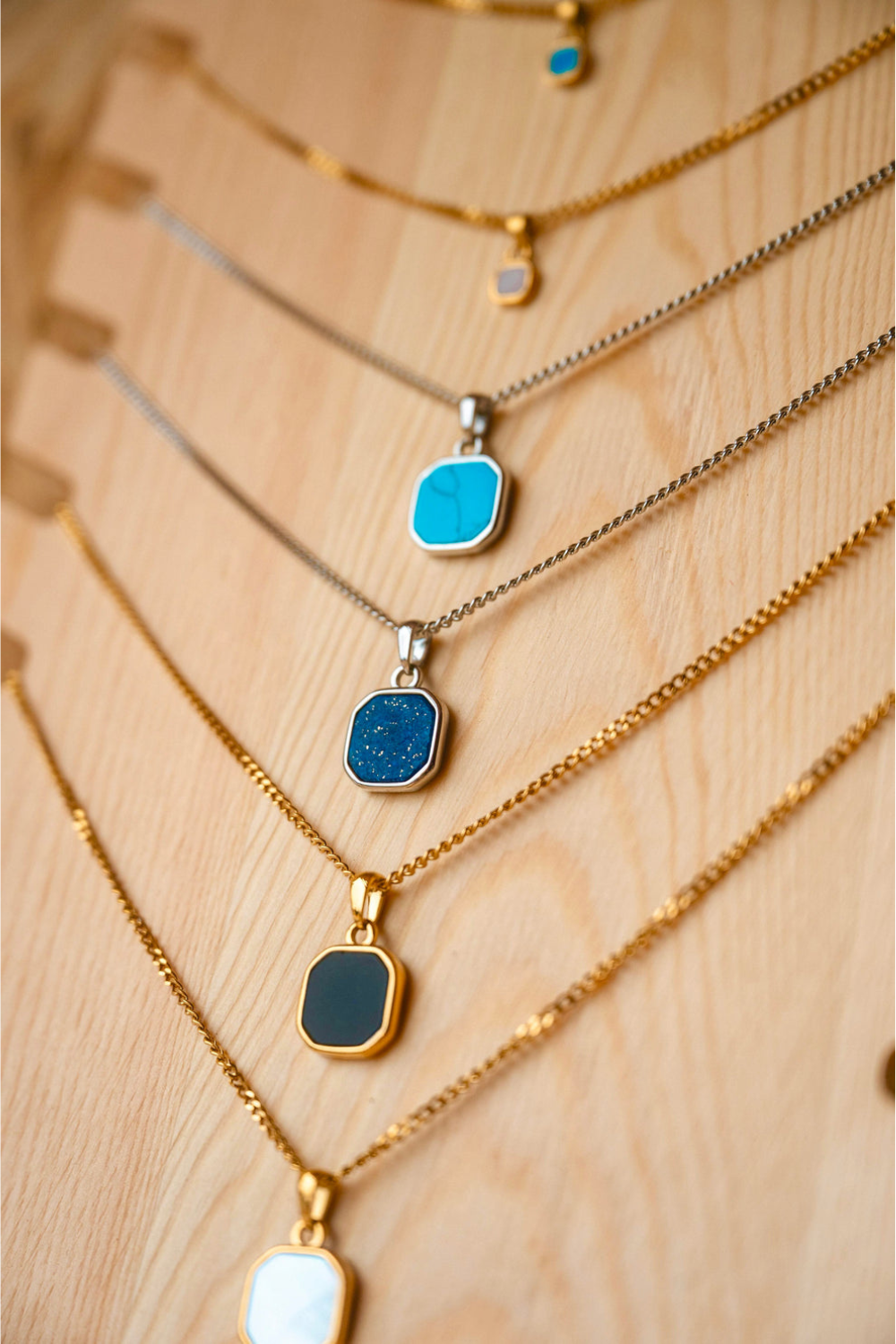 Ocean Jewel Onyx Stone Pendant Necklace Gold