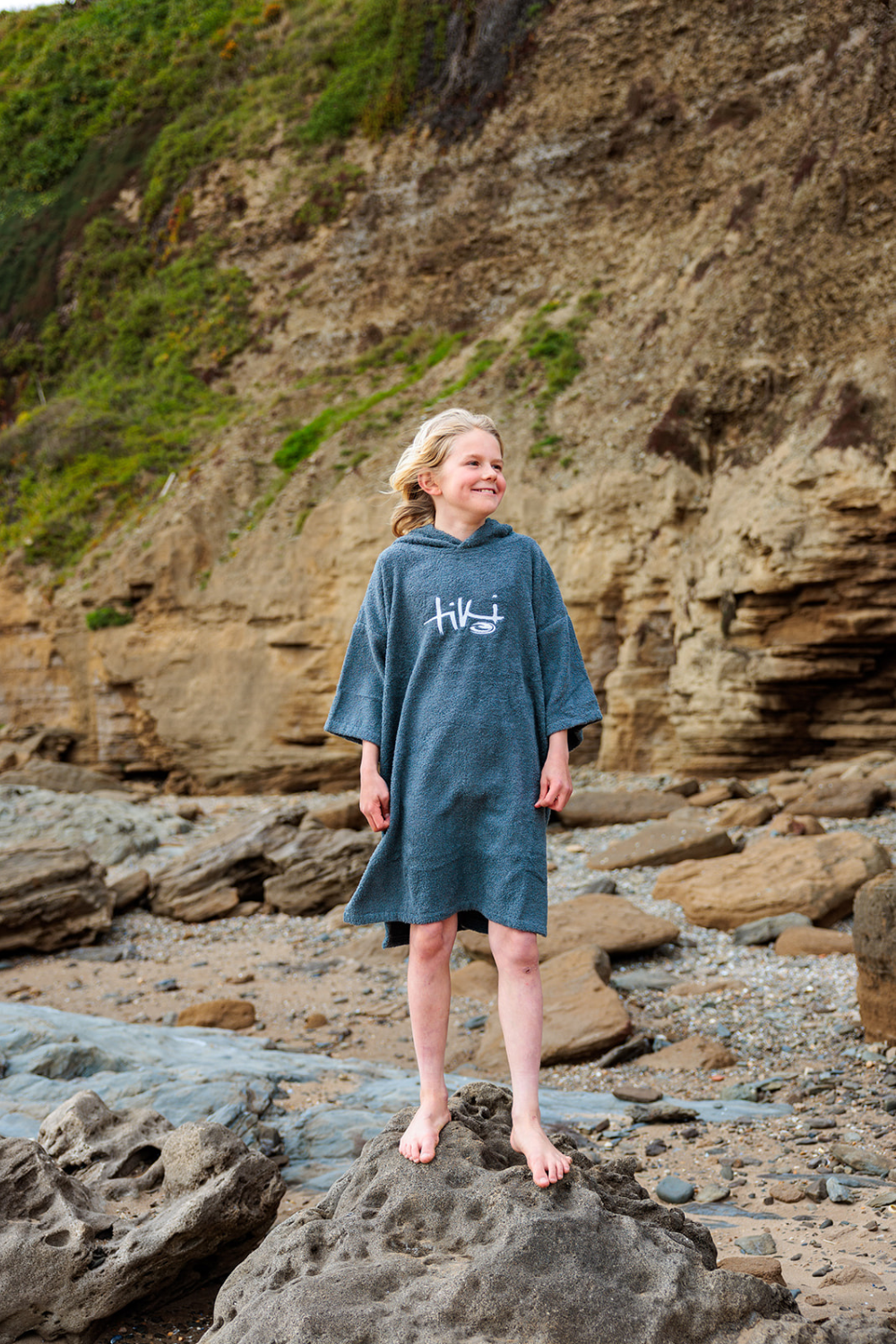 Tiki Junior Hooded Change Robe Grey