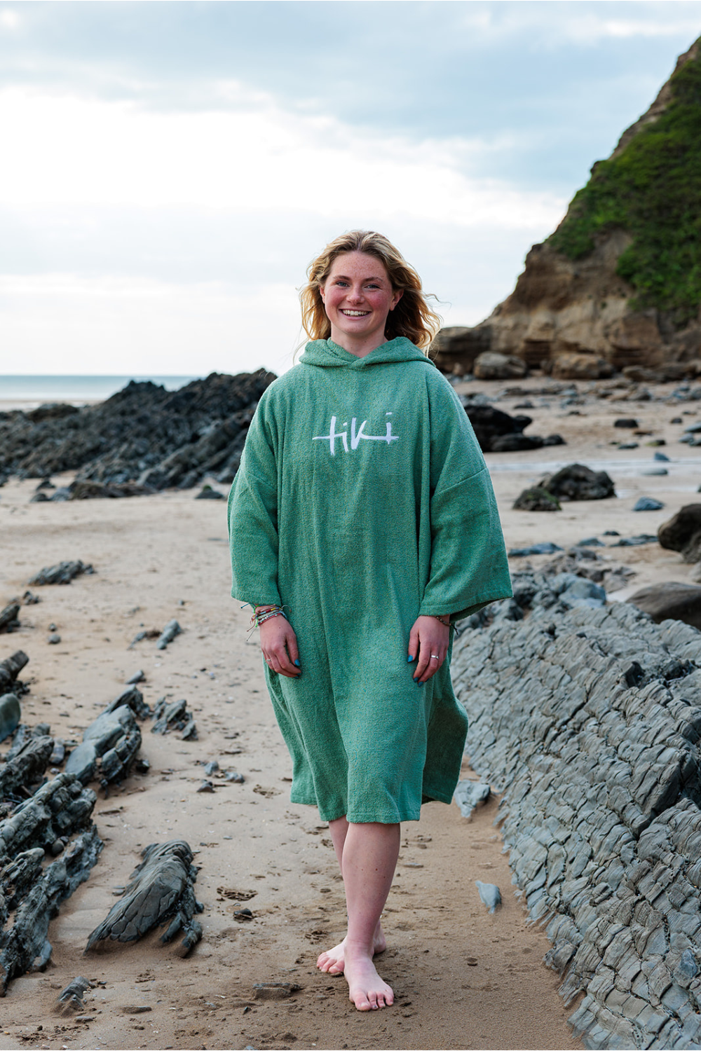 Tiki Adults Hooded Change Robe Sage
