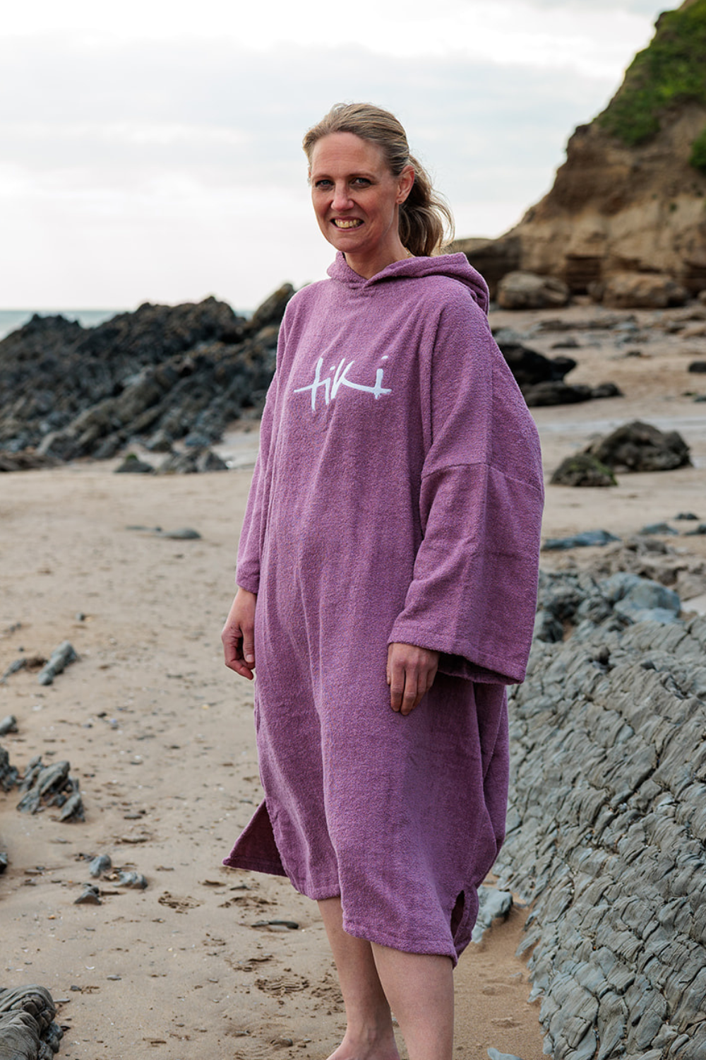 Tiki Adults Hooded Change Robe Mauve