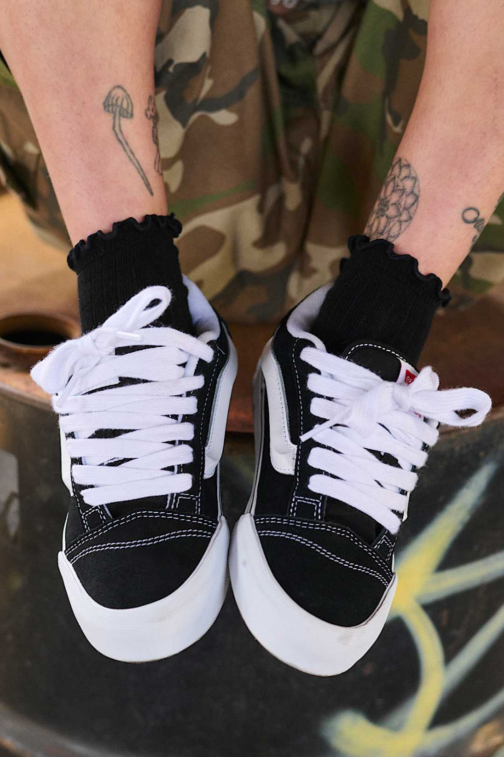 Vans Knu Skool Shoe Black/White