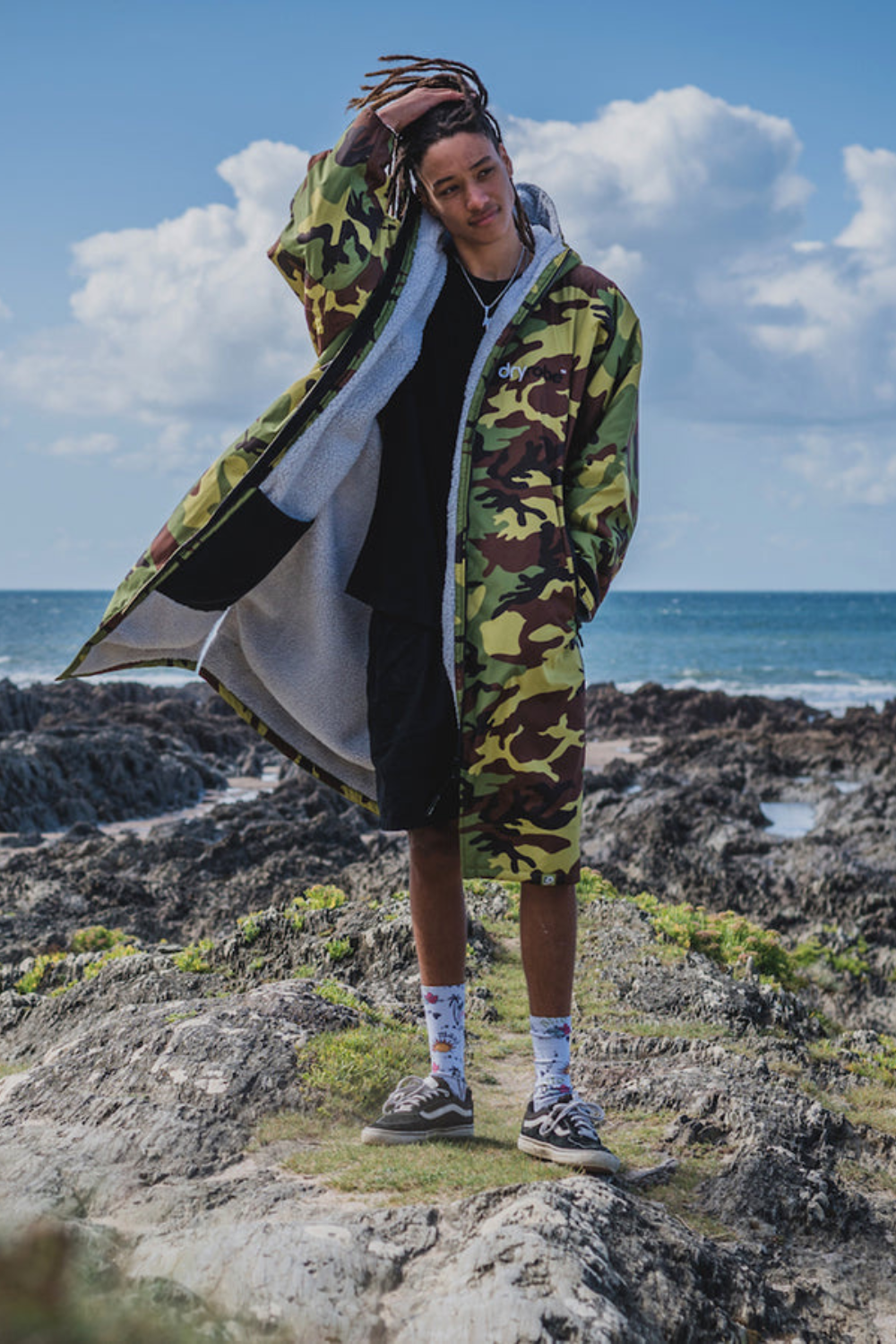 Dryrobe Adults Remix Long Sleeve Changing Robe Green Camo/Grey