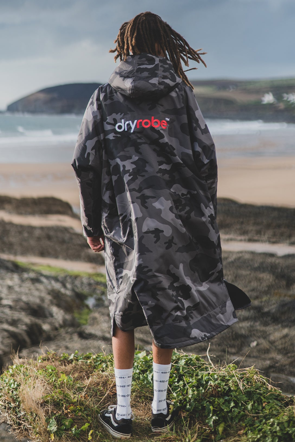Dryrobe Advance Long Sleeve Changing Robe Black Camo/Black
