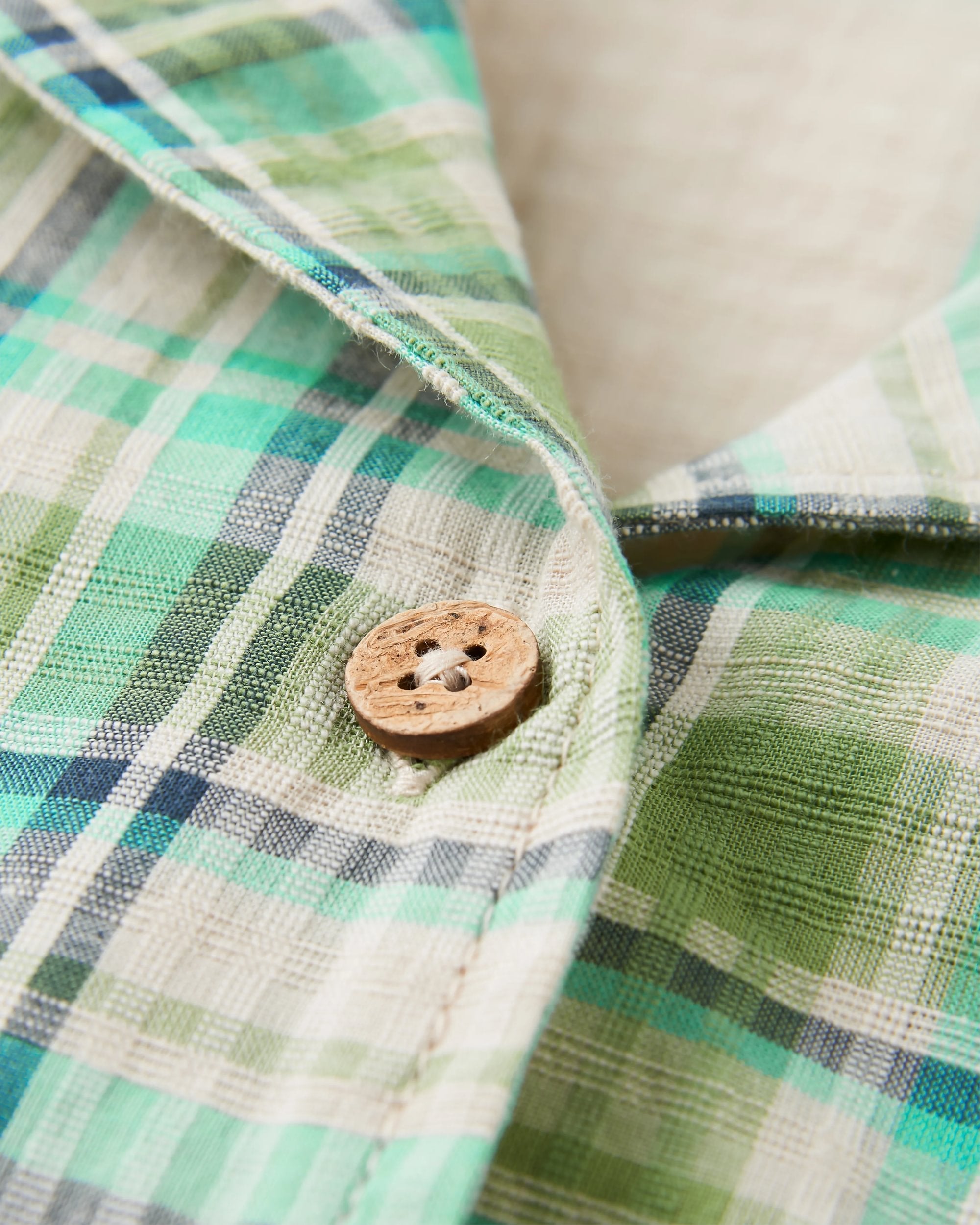 Passenger Arden Organic Cotton Short Sleeve Shirt Vintage White/Stem Green Check