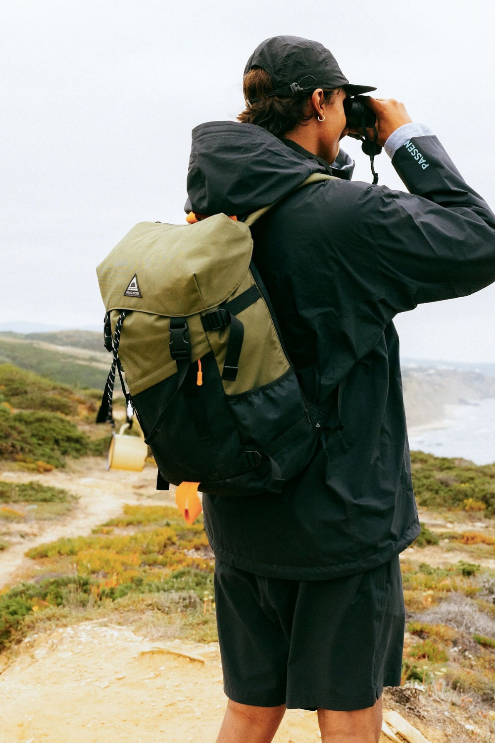 Passenger Boondocker 26L Backpack Black/Khaki