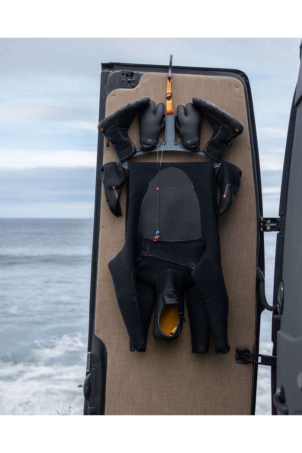 C-Monsta Wetsuit Hanger V2