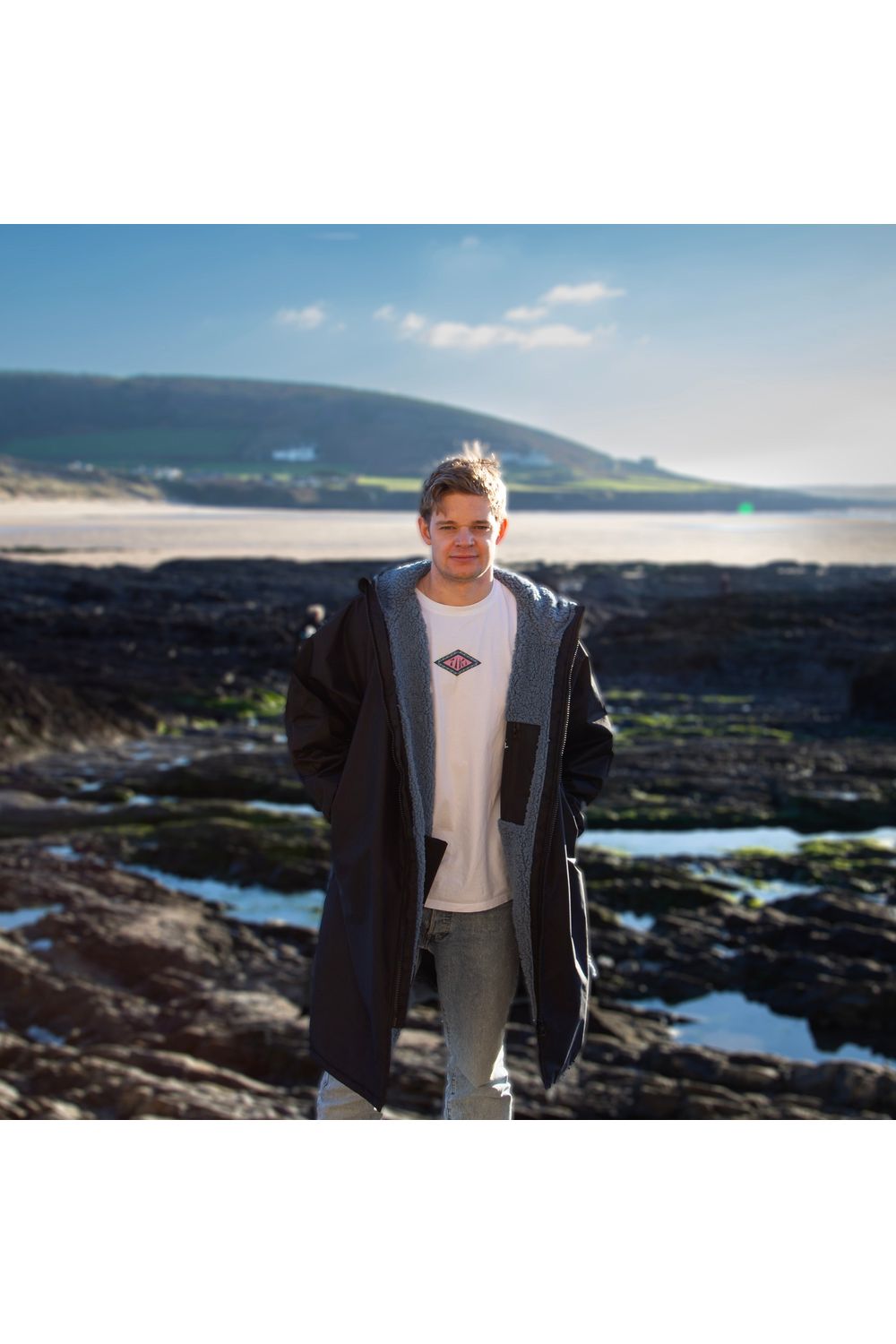 Tiki Tech Robe Black With Sea Storm Lining