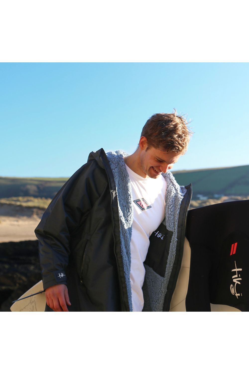 Tiki Tech Robe Black With Sea Storm Lining