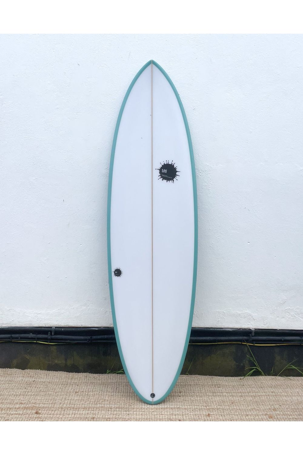 Tiki Custom Surfboard - Drifter Twin - White