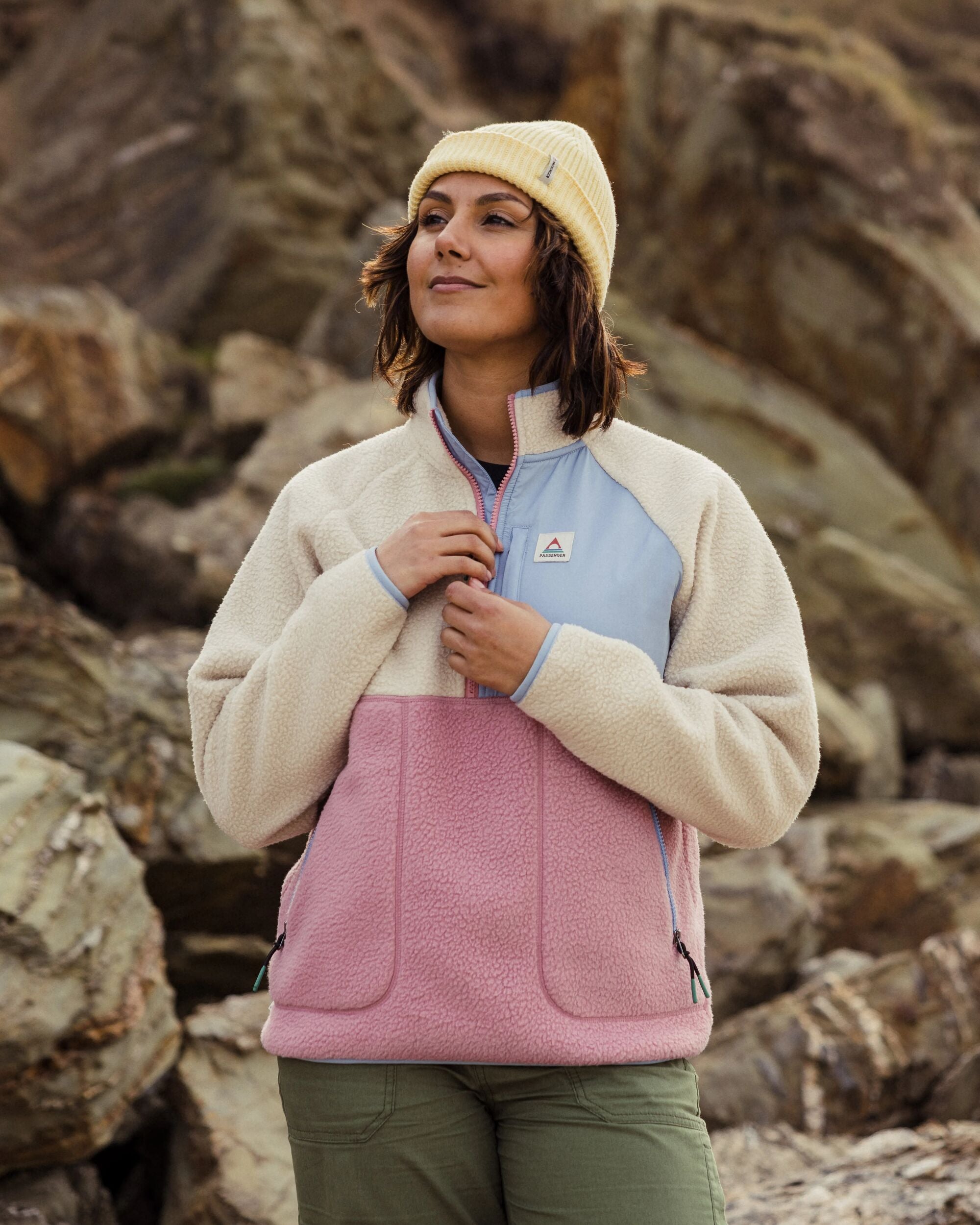 Passenger Home Womens Recycled Sherpa Fleece Oatmeal/Pink Haze