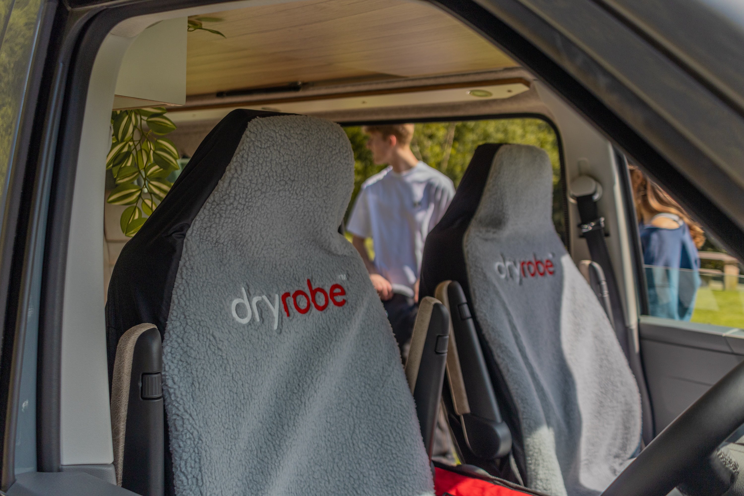 Dryrobe Carseat Cover Black/Grey | Travel Essentials | Dryrobe
