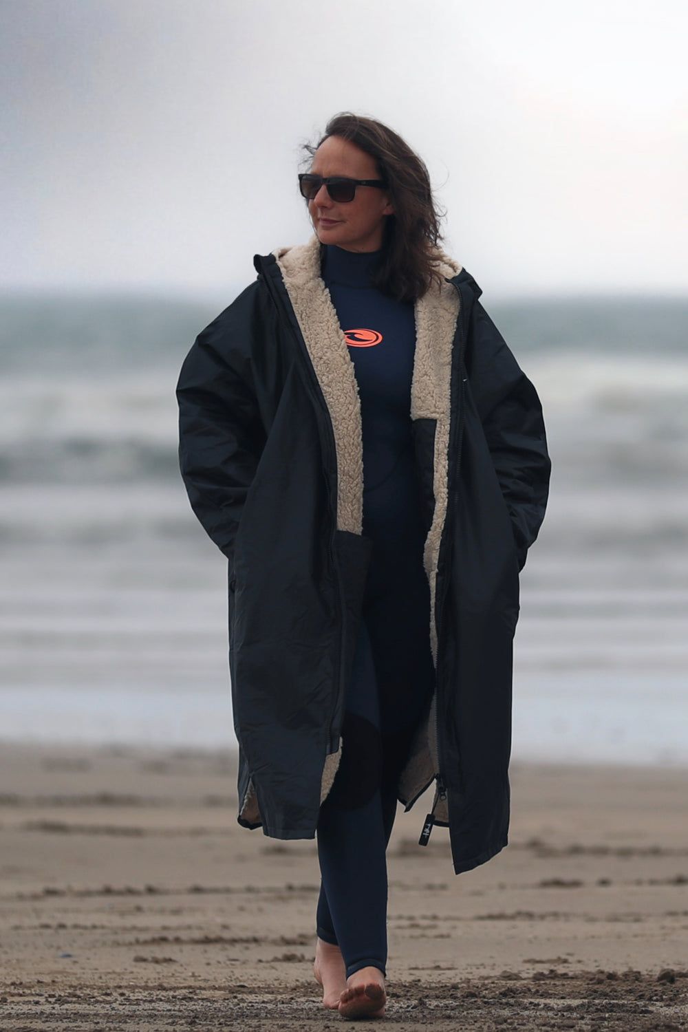 Tiki Tech Robe Black With Taupe Lining