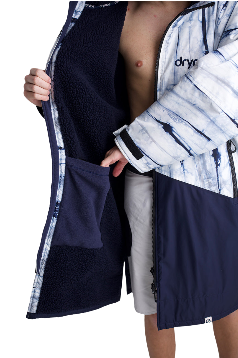 Dryrobe Advance Adults Long Sleeve Changing Robe Batik/Blue