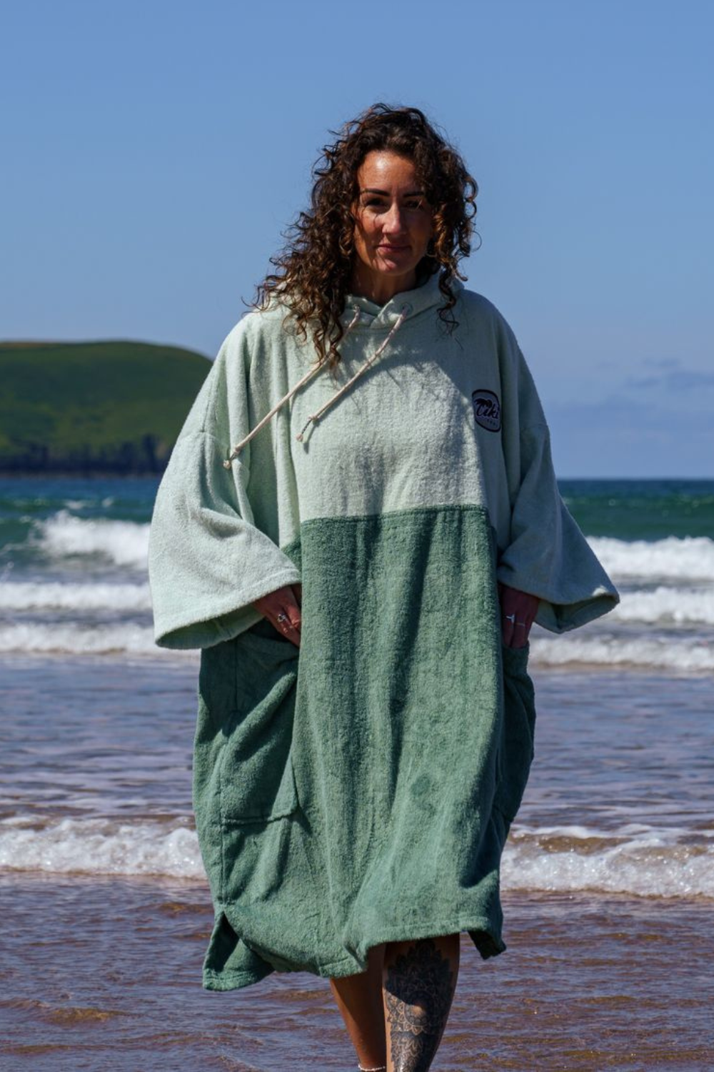 Tiki Surf Adults Cosy Towel Robe Surf Spray