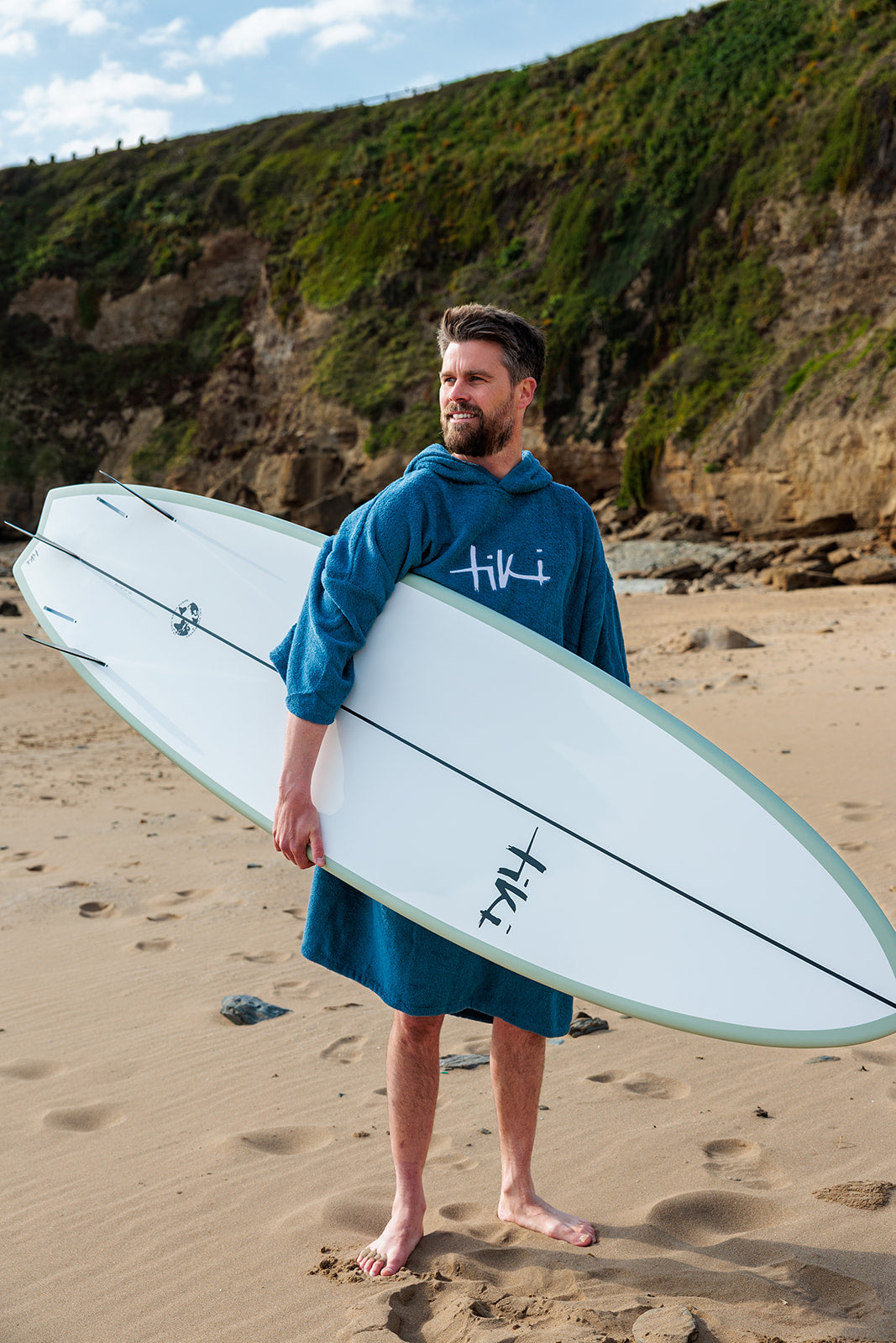 Tiki Adults Hooded Change Robe Navy