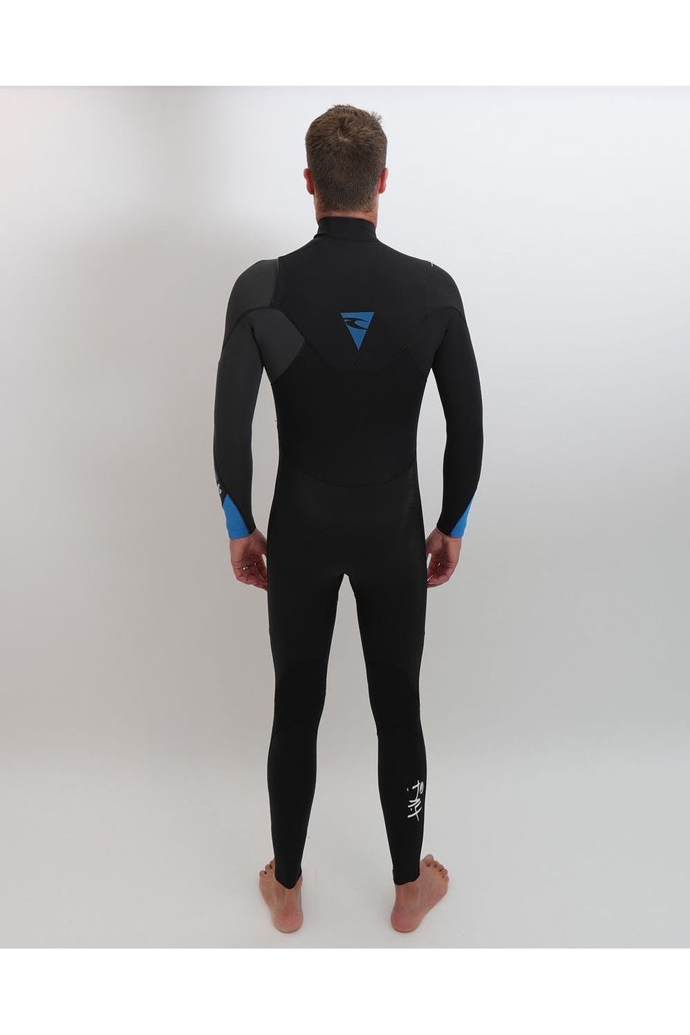 Tiki Mens Tech 3/2 GBS Wetsuit - Chest Zip - Black/Electric Blue