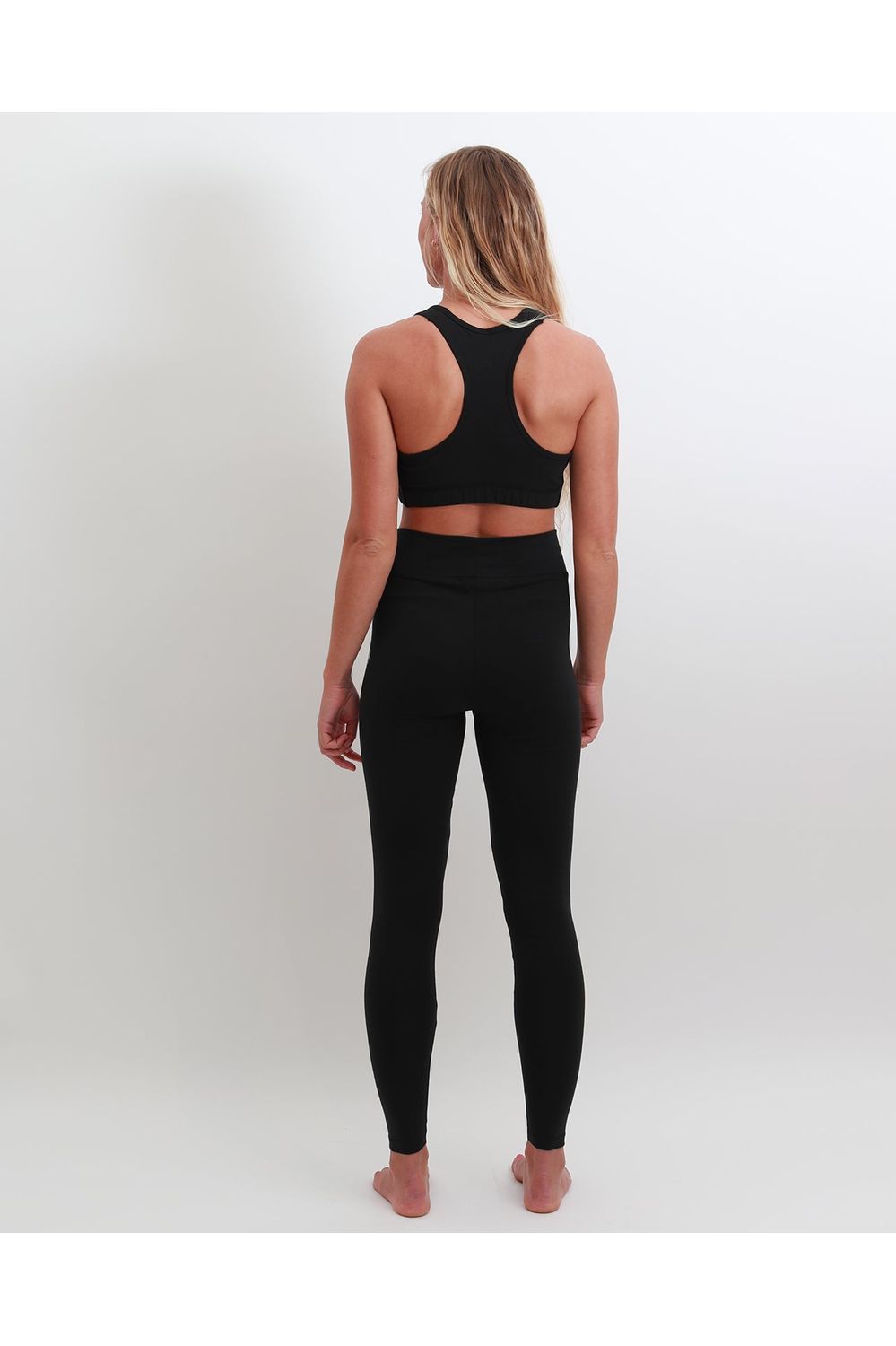 Tiki Drop Flow Sports Bra Black