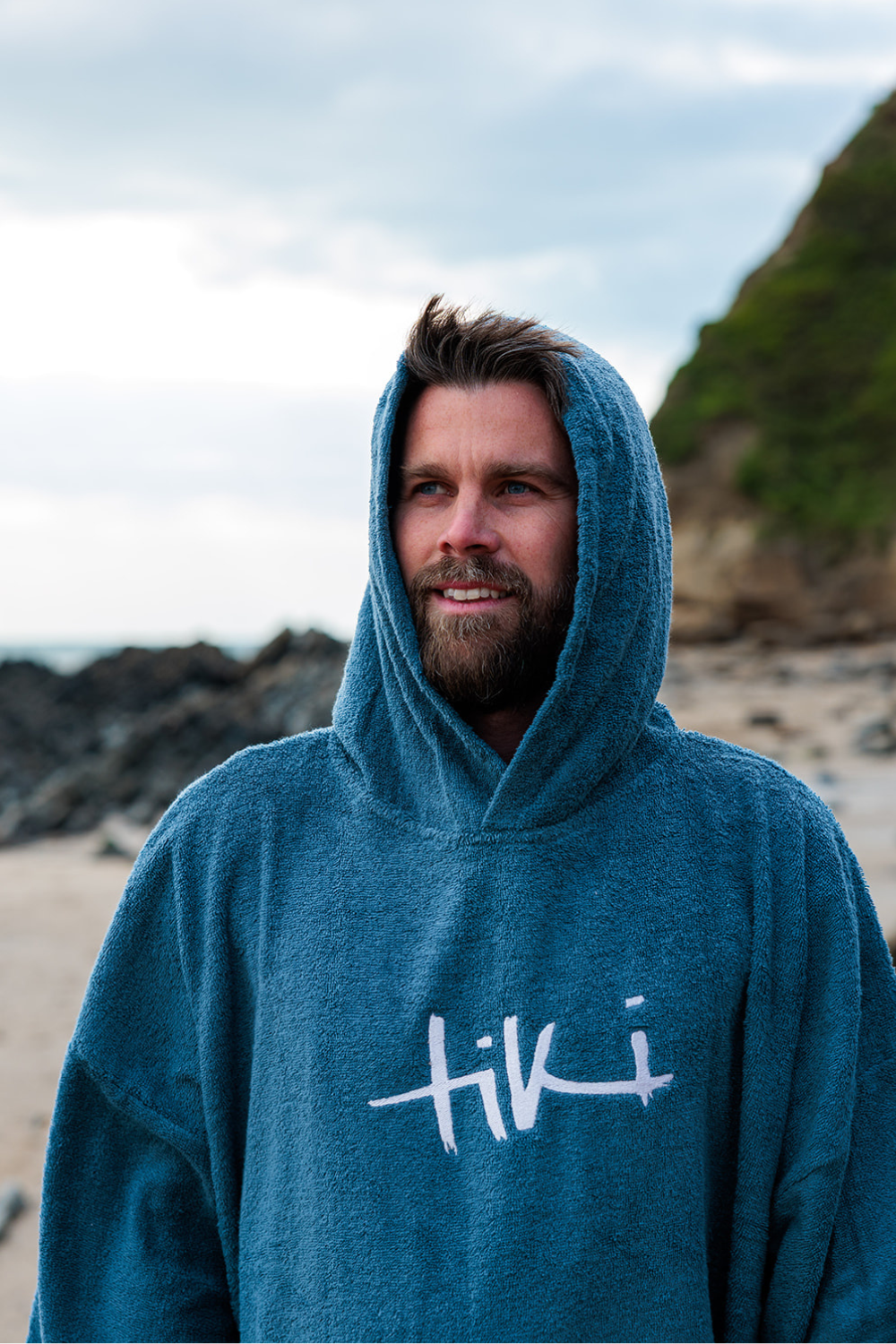 Tiki Adults Hooded Change Robe Navy