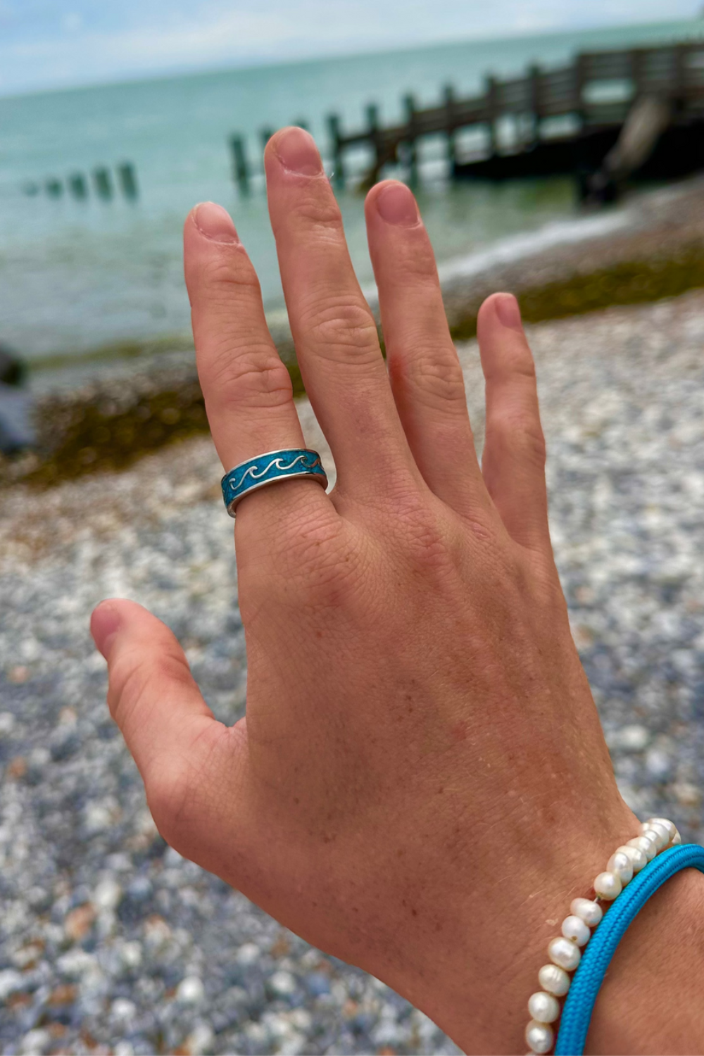 Ocean Jewel Crushed Stone Wave Ring Silver