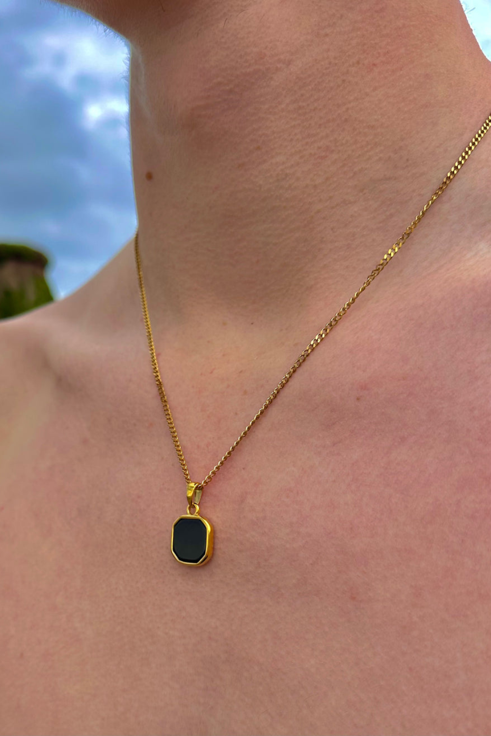 Ocean Jewel Onyx Stone Pendant Necklace Gold