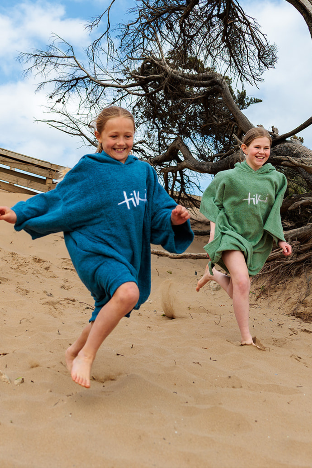 Tiki Junior Hooded Change Robe Navy
