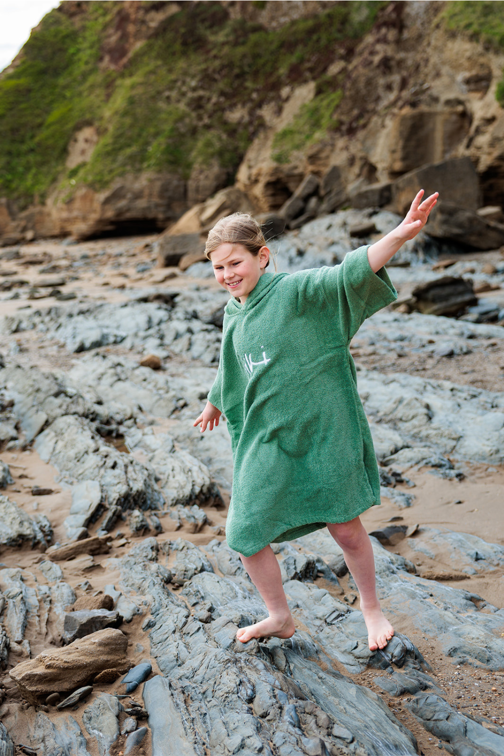 Tiki Junior Hooded Change Robe Sage