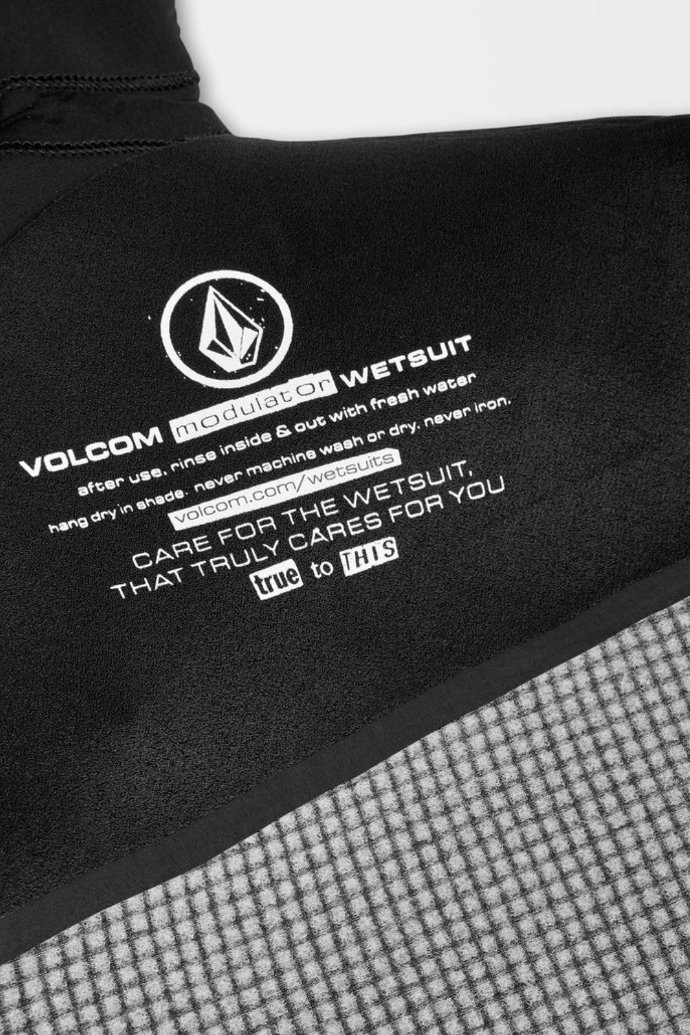 Volcom Mens Modulator 5/4/3mm Chest Zip Wetsuit With Hood Black