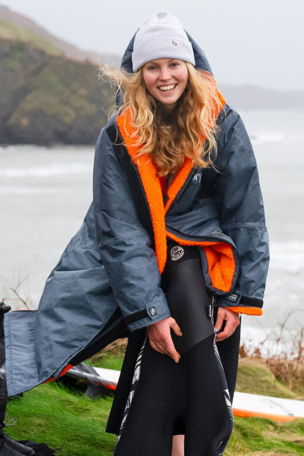 Dryrobe Advance Adult Long Sleeve Dark Grey Orange