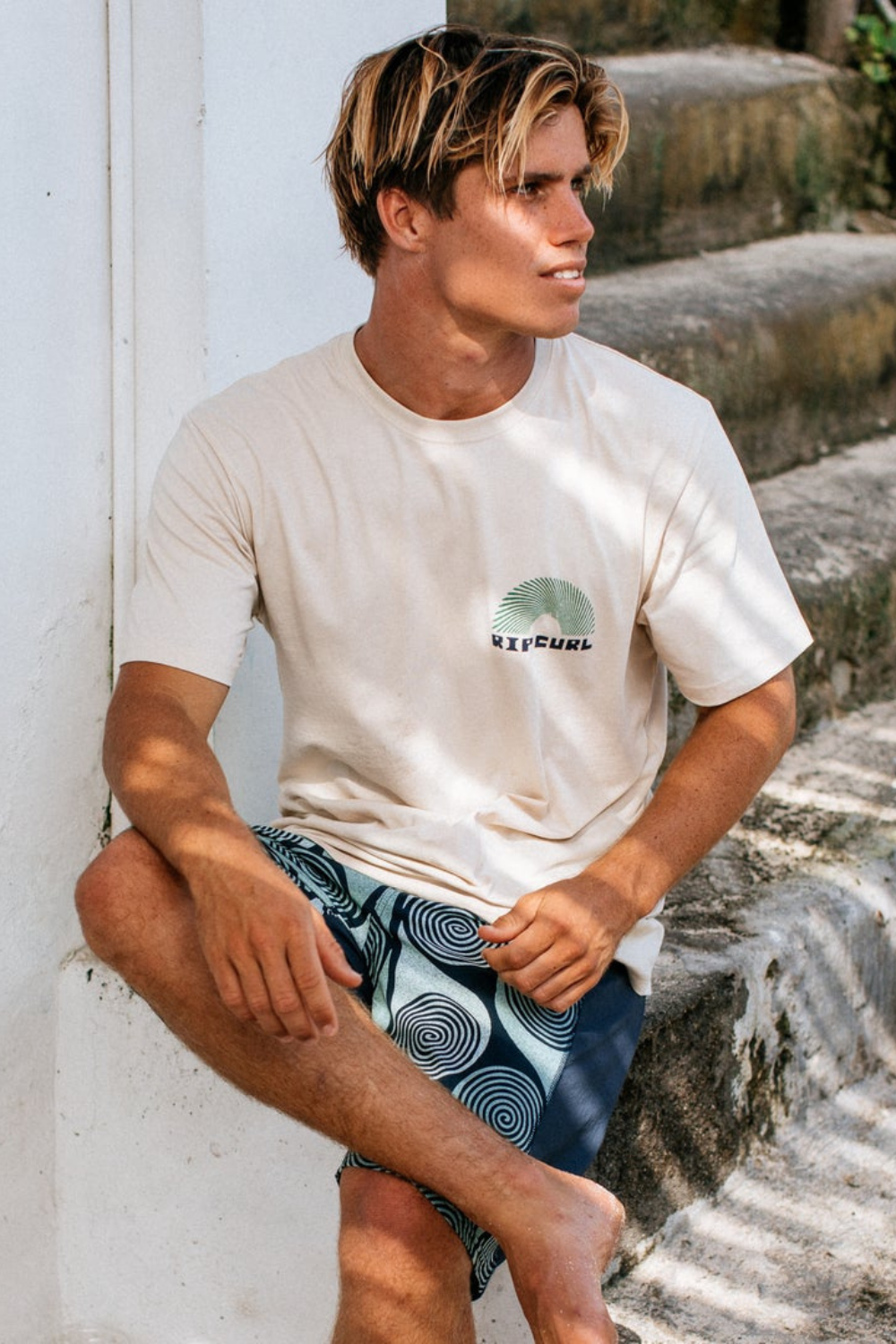 Rip Curl Artist Of The Search Rising Mens T-Shirt Vintage White