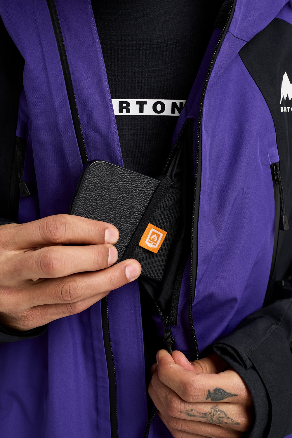 Burton Mens Reserve Gore-Tex 2L Shell Snow Jacket Prism Violet/True Black