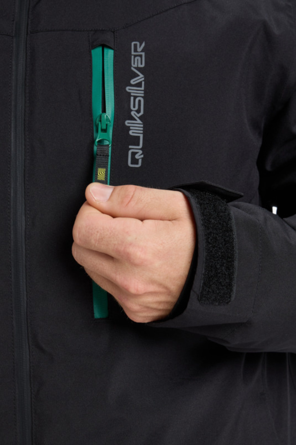 Quiksilver Mens Titano Technical Snow Jacket True Black