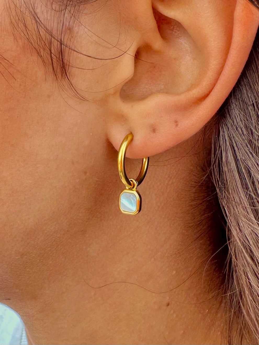 Ocean Jewel Mini Pearl Shell Hoop Earrings Gold