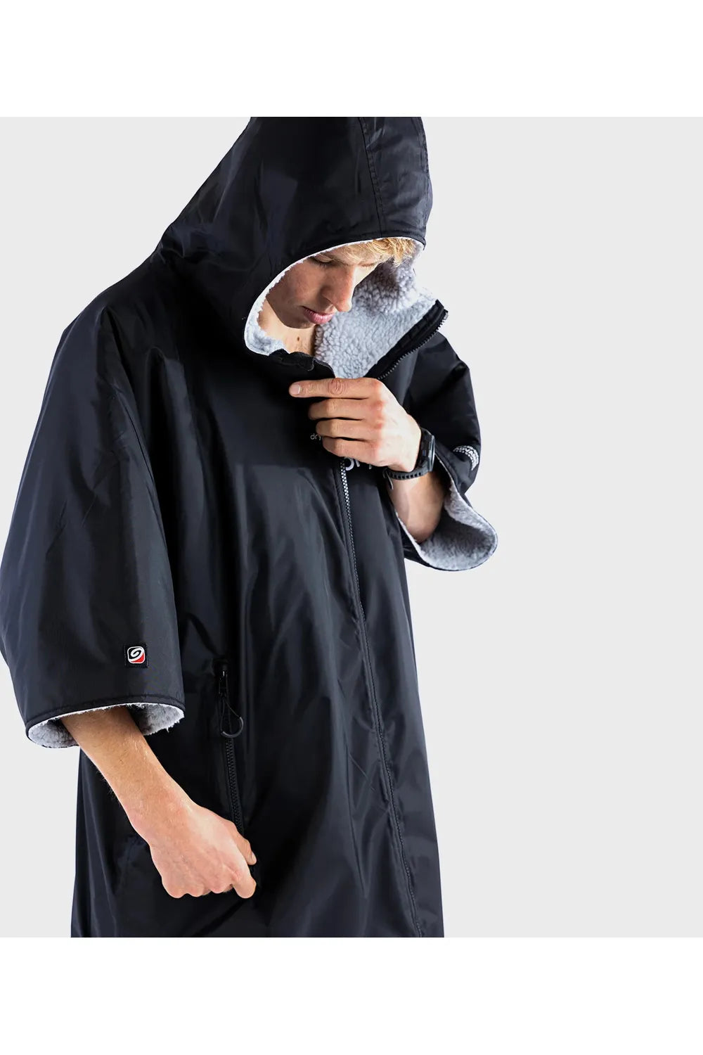 Dryrobe Advance Short Sleeve Black/Grey