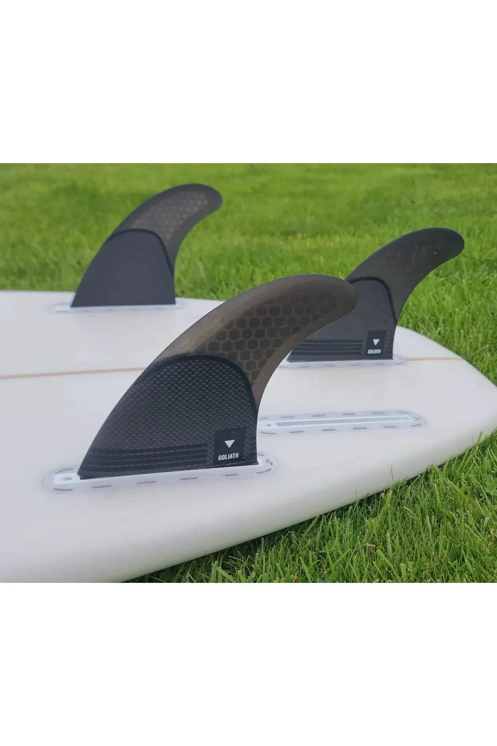 Goliath Carbon 5 Fin Set – single tab (futures compatible)