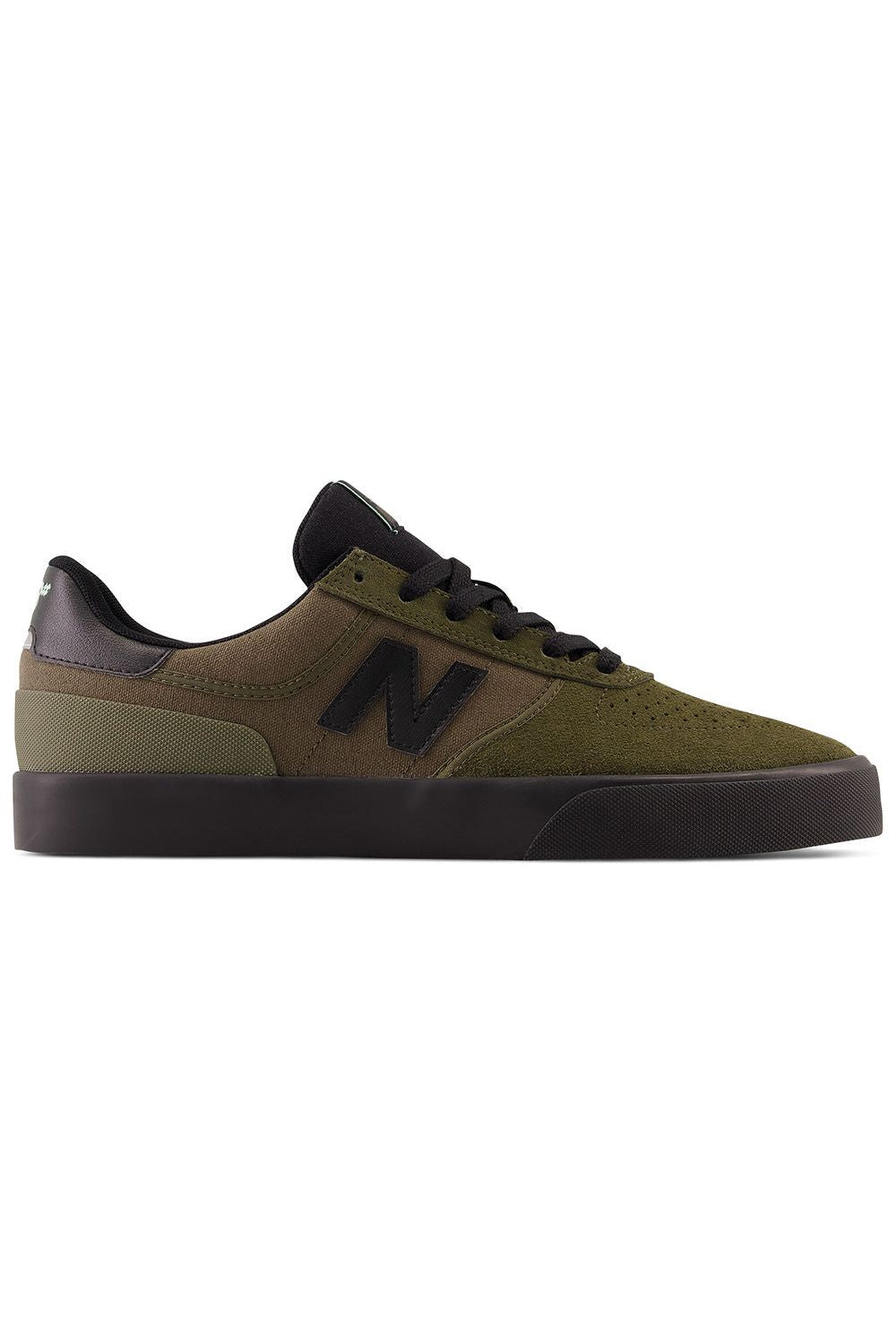 New Balance NM272